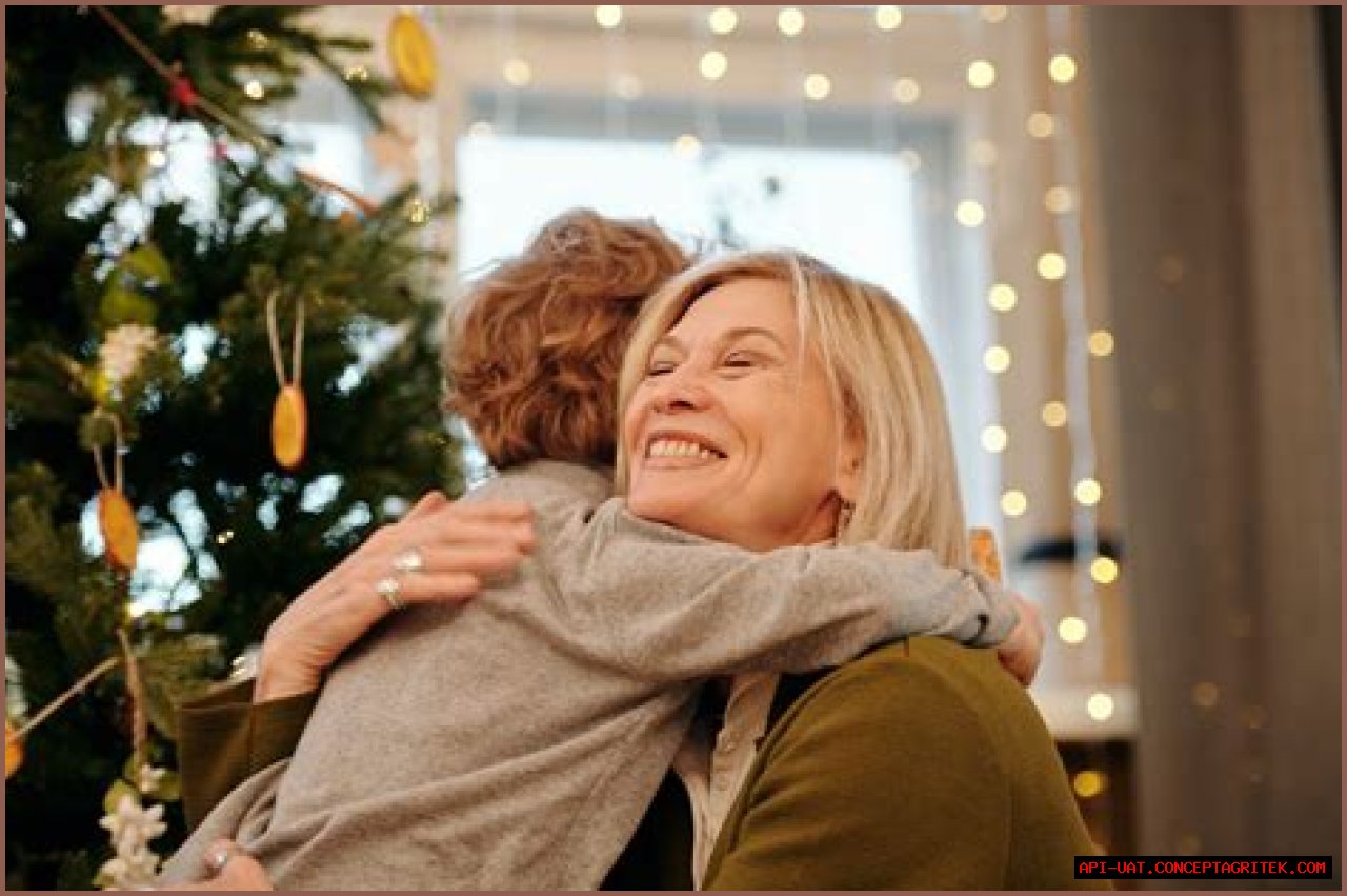 Son Gets Humiliated Bringing Mom as His Date to Prom, Then His Classmates Learn a Lesson